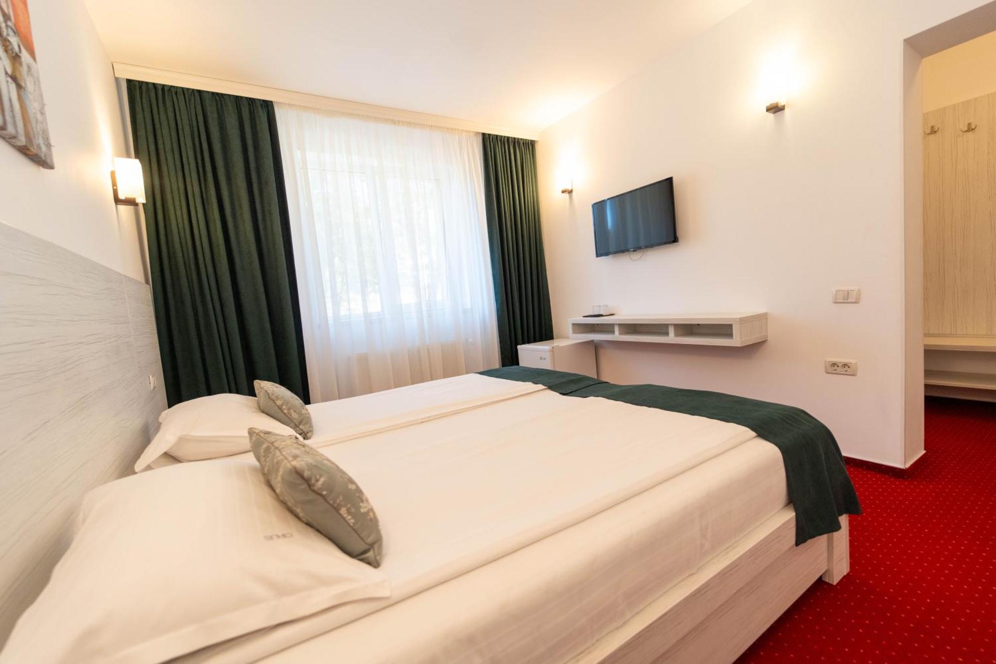 Hotel Cirus Predeal Eksteriør bilde